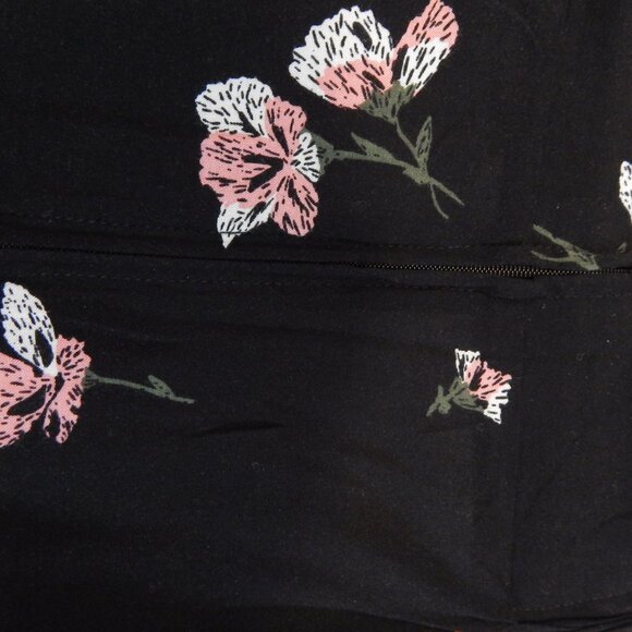 Torrid Black Floral Print Button Front Maxi Skirt - Picture 9 of 10